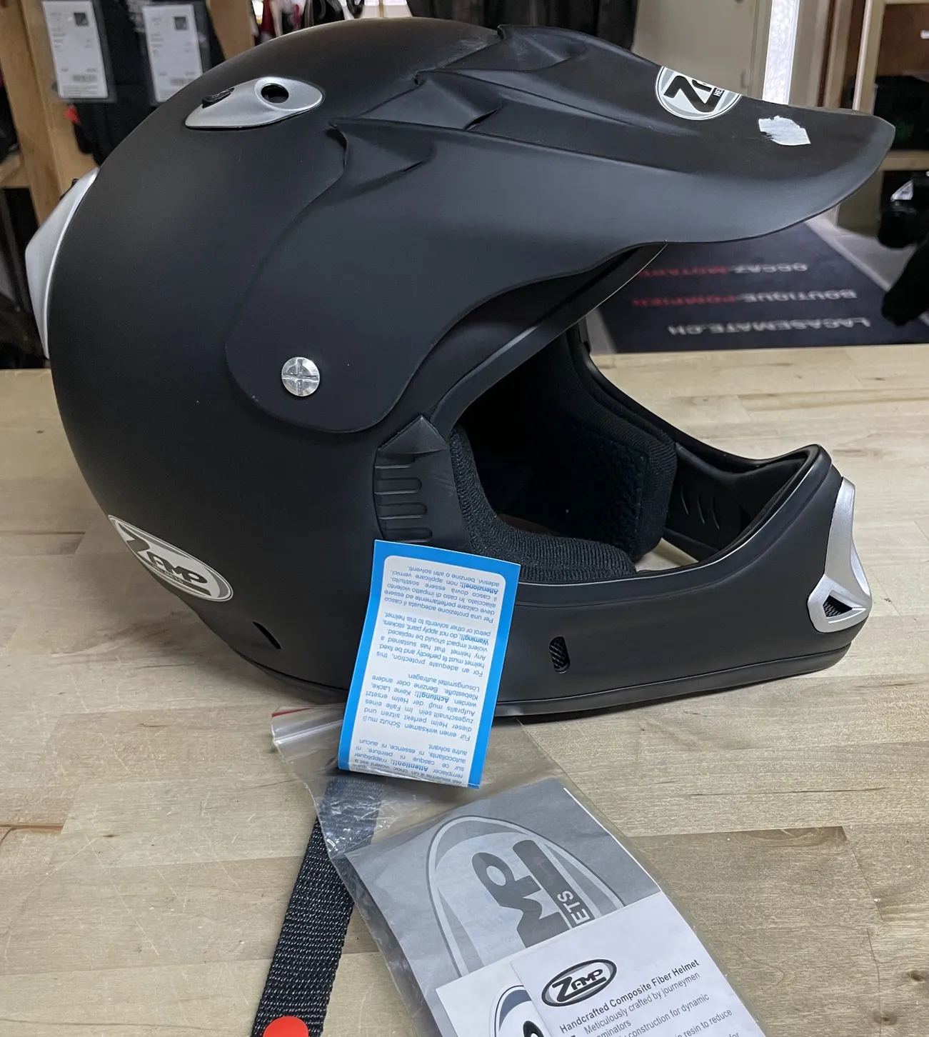 [NEUF] Casque MX Zamp Helmets - Taille M