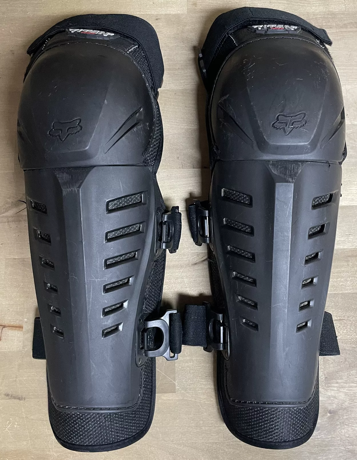 Protections genoux motocross FOX T.L