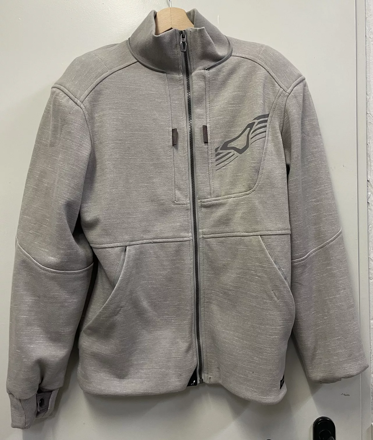 Pull Macna T.M