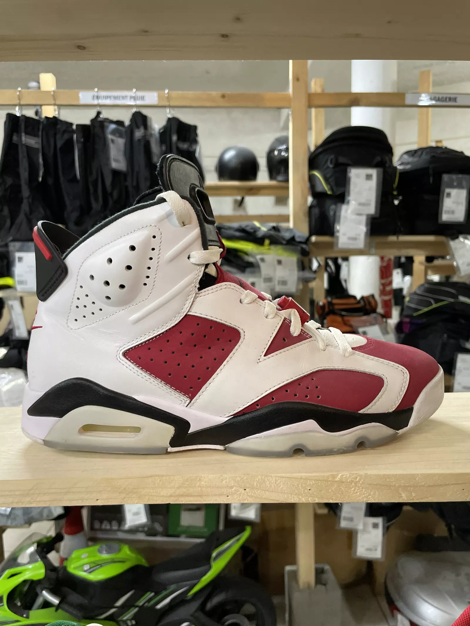 Jordan 6 Retro Coloris Carmin 2021