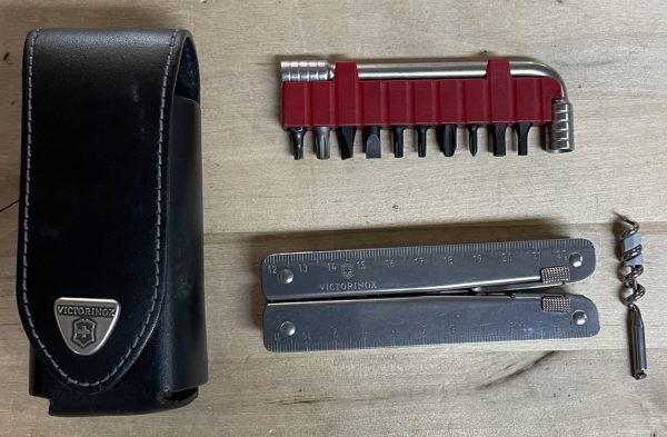 Couteau Victorinox multifonctions
