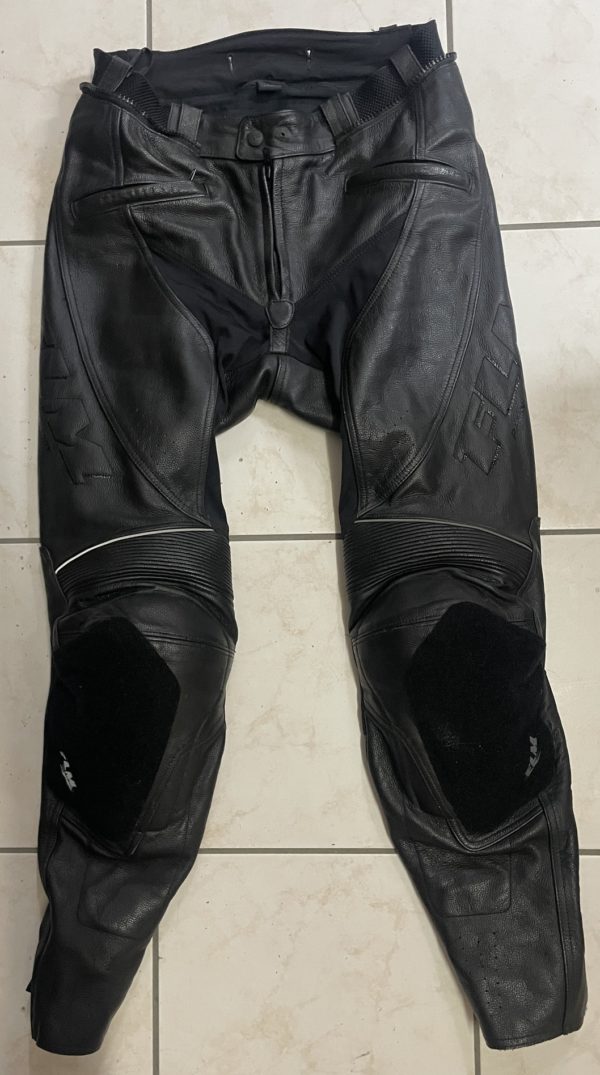 [RÉSERVÉ --> 03.05.2025 16h] Pantalon cuir FLM - Taille 52